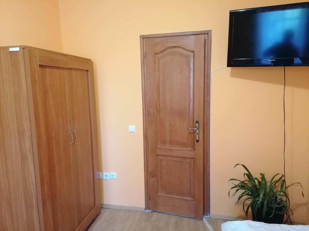 Park Vendeghaz Hotel Herend Ngoại thất bức ảnh